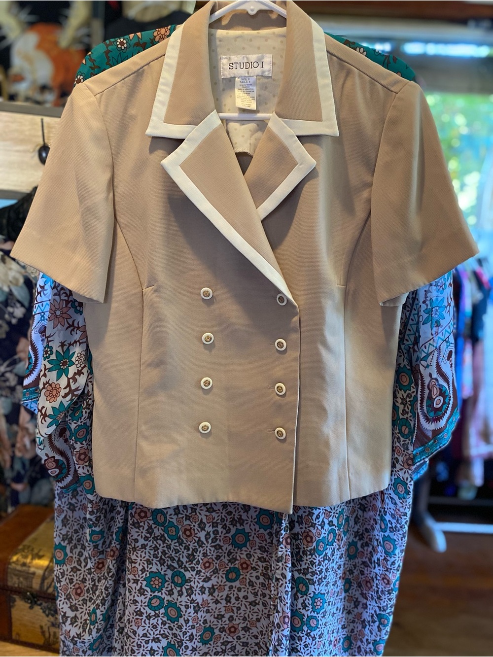 Studio I Taupe Short-Sleeve Double-Breasted Blazer with Cream Trim